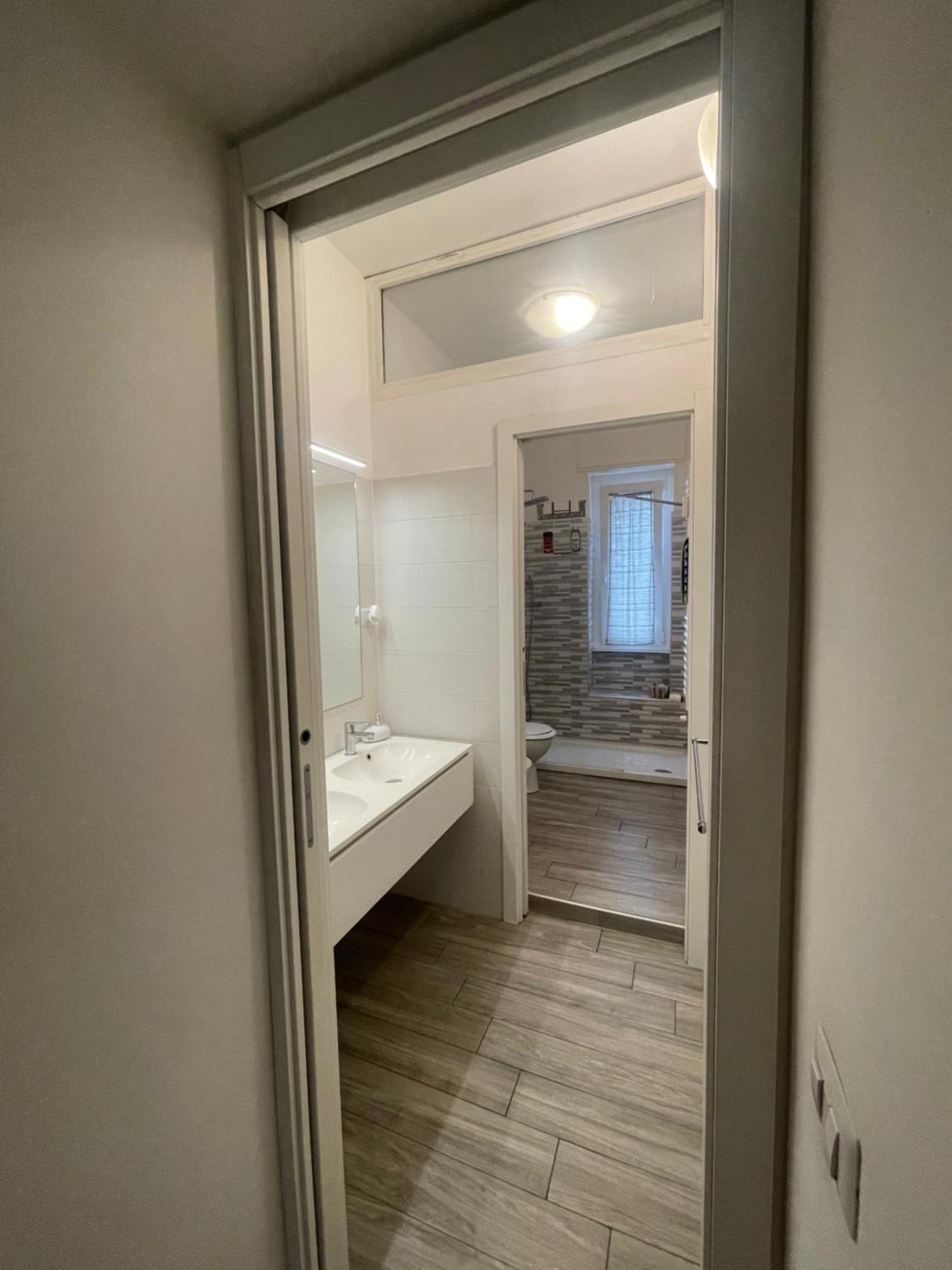 Gardone Apartment - Ampio Appartamento Con 2 Camere Da Letto - Comodo Per Duomo! Mailand Exterior foto